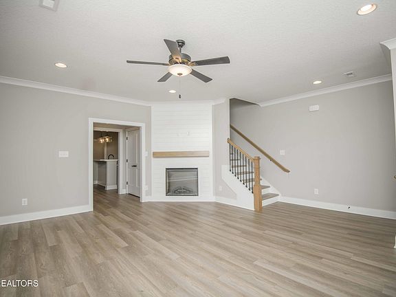 4th image of 7249 Sassafras Way