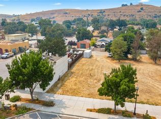 1215 Mission St, San Miguel, CA 93451