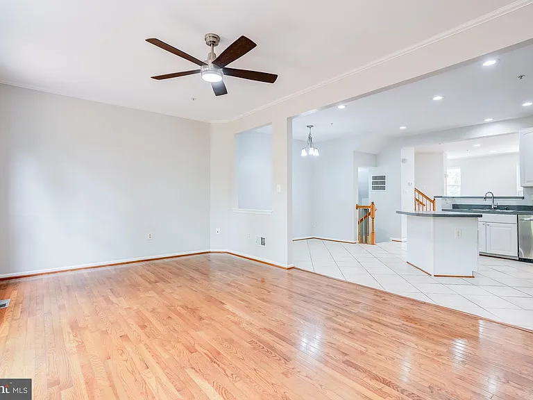 4302 Day Lily Dr — Photo 16