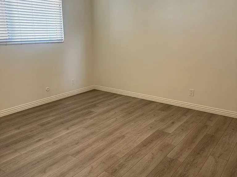 APT 309 LIVE OAK ST. — Photo 6