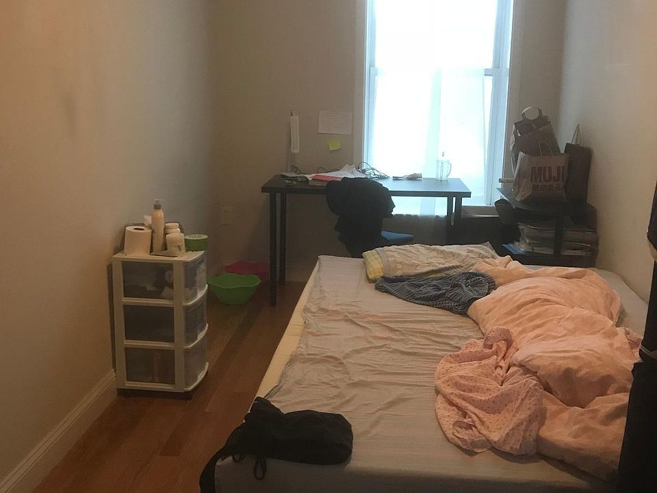 2nd image of 1017 Tremont St #2H