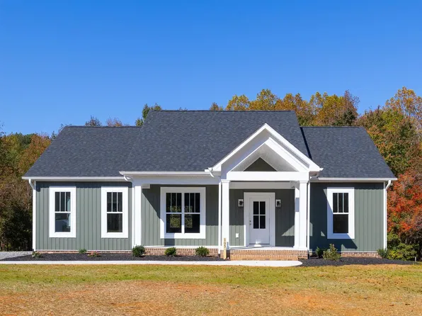 105 Woodson Mill Dr, Louisa, VA 23090