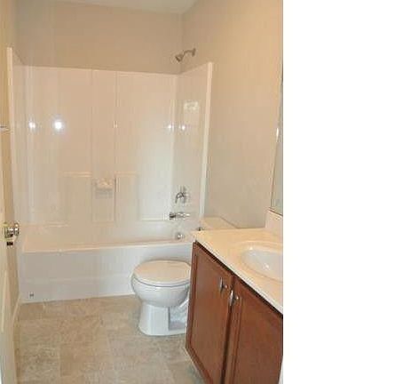 4th image of 5220 Conde St