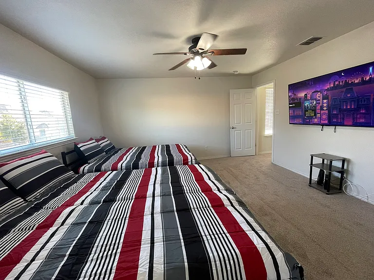 3738 Gallery Wls — Photo 78