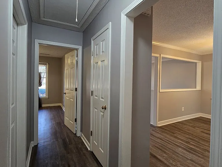 2230 Tudor St — Photo 5