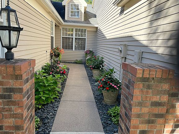 2nd image of 1504 Glenbeigh Ct