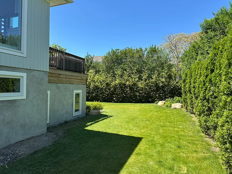 599 Old Montauk Hwy — Photo 10