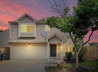 658 Pine Lake Dr, Greenwood, IN 46143