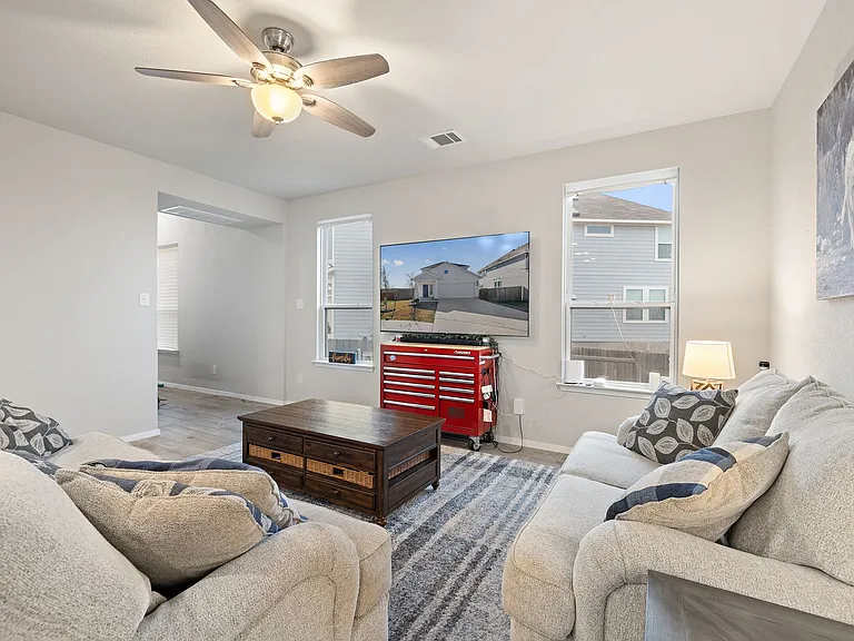 408 Black Opal Dr — Photo 13