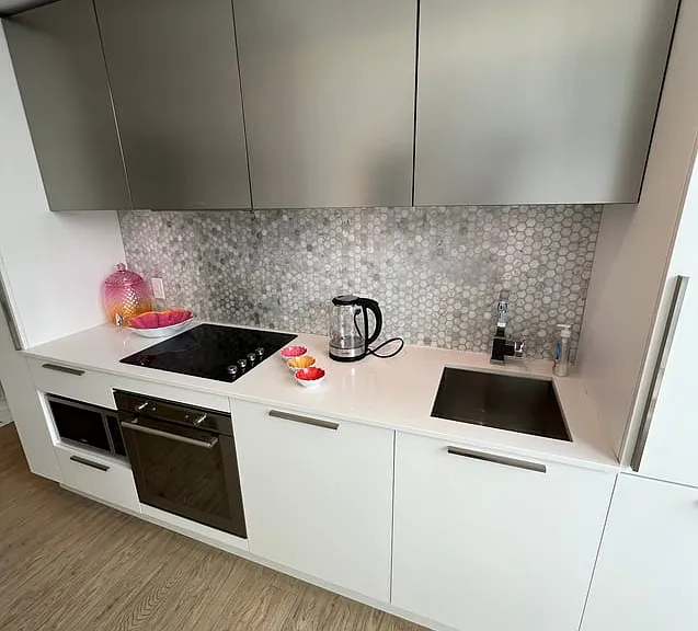 85 Wood St #Penthouse 06 — Photo 4