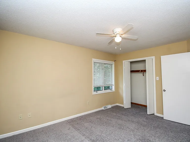 117 Hollyridge Ln — Photo 22
