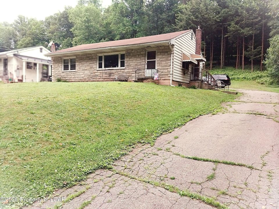 1st image of 526 Rattlin Run Rd