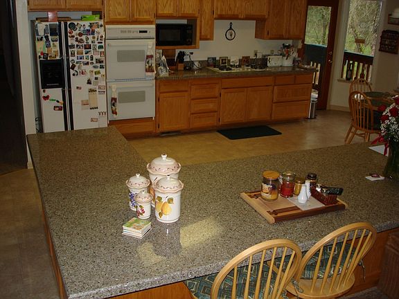 New 2010 Granite Transformations in Kitchen and Baths