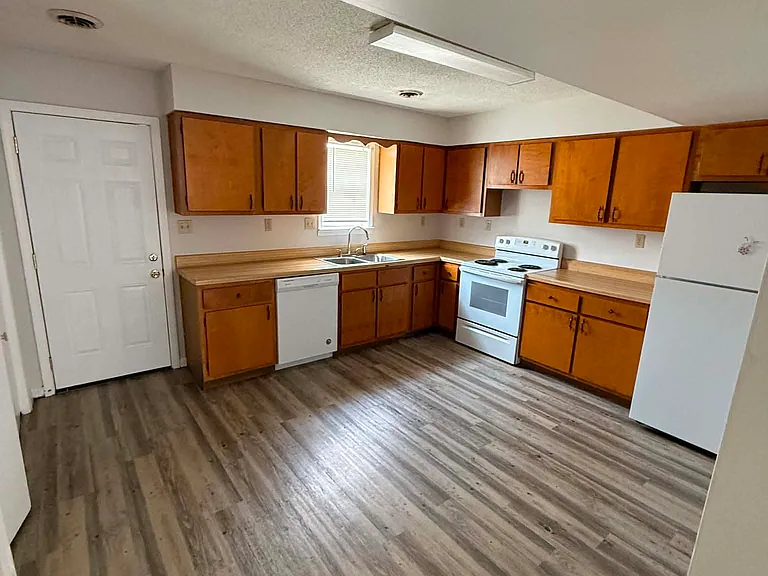 218 David Dr #3 — Photo 7
