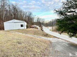 249 Southfork Rd, Beattyville, KY 41311