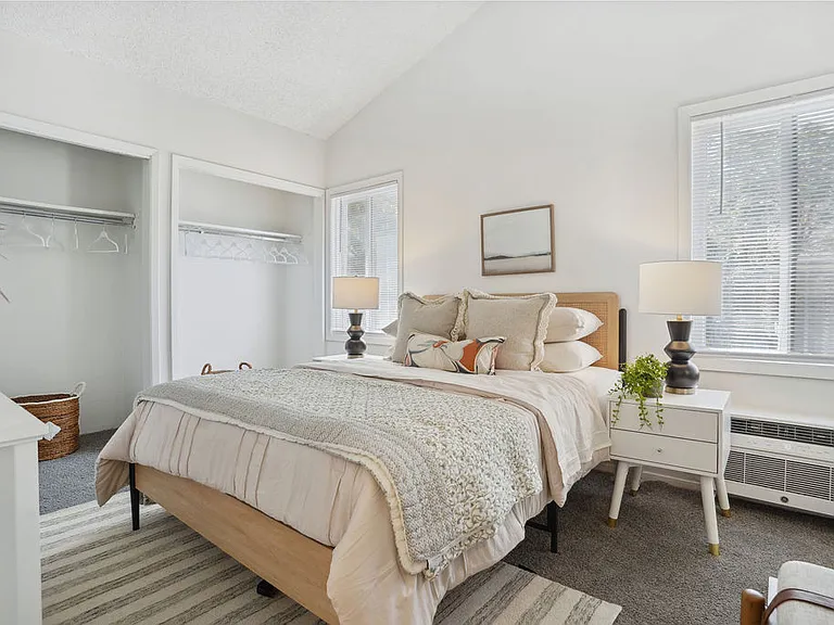 Layton Meadows Apartments — Photo 3