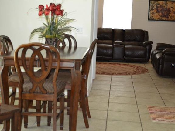 4th image of 621 Preakness Cir