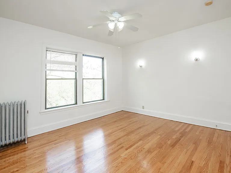 1347 E Hyde Park Blvd #3 — Photo 16