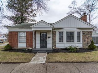 20100 Ward St, Detroit, MI 48235
