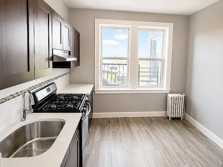 17 Goldsmith Ave #26
