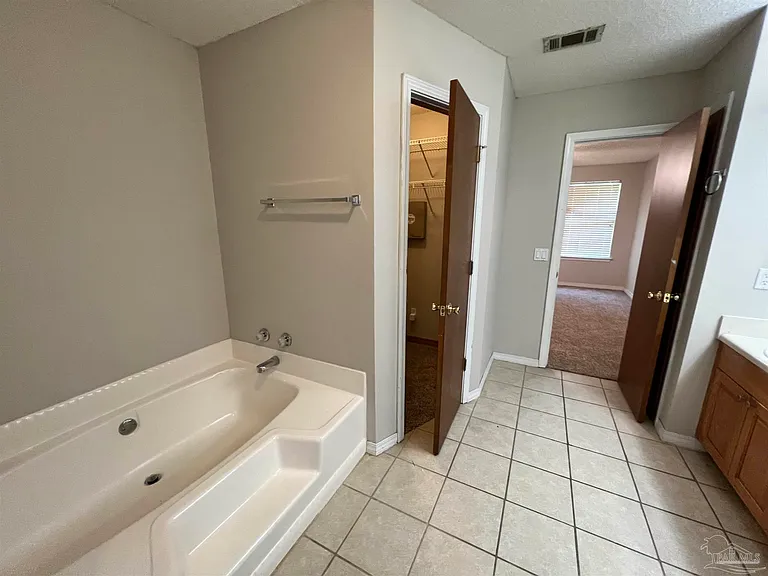 9046 Caribbean Dr — Photo 21