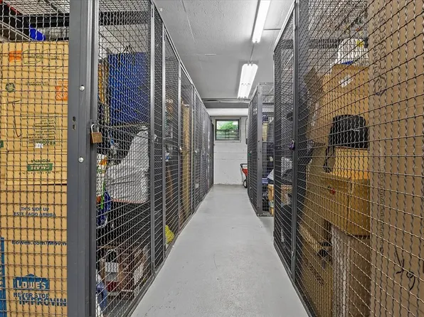 270 Jay Street image 12 of 13