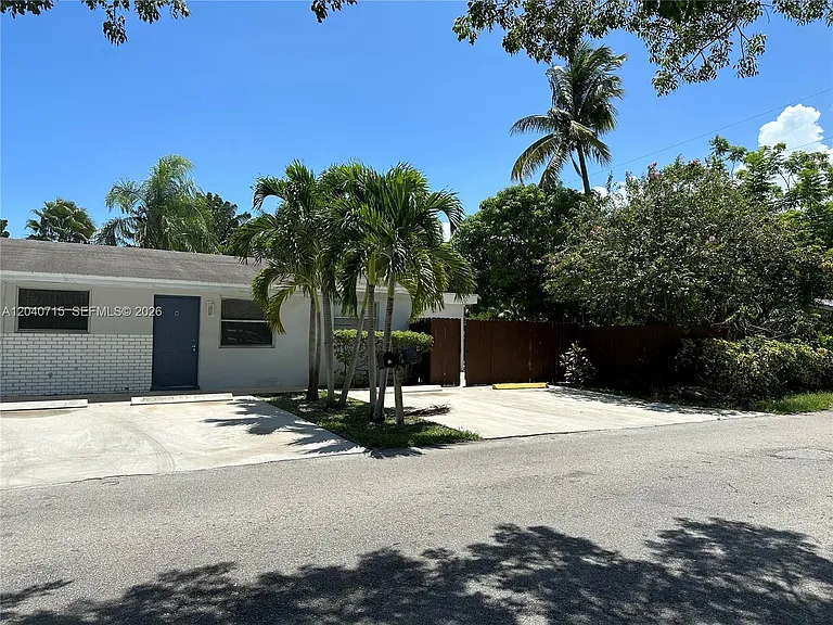 1645 NW 6th Ave #W — Photo 17