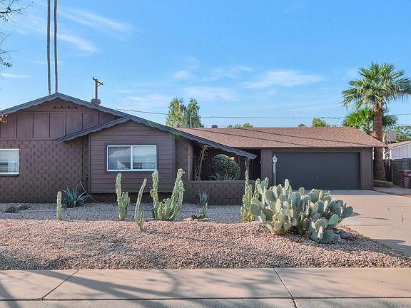 3rd image of 8619 E Thornwood Drive
