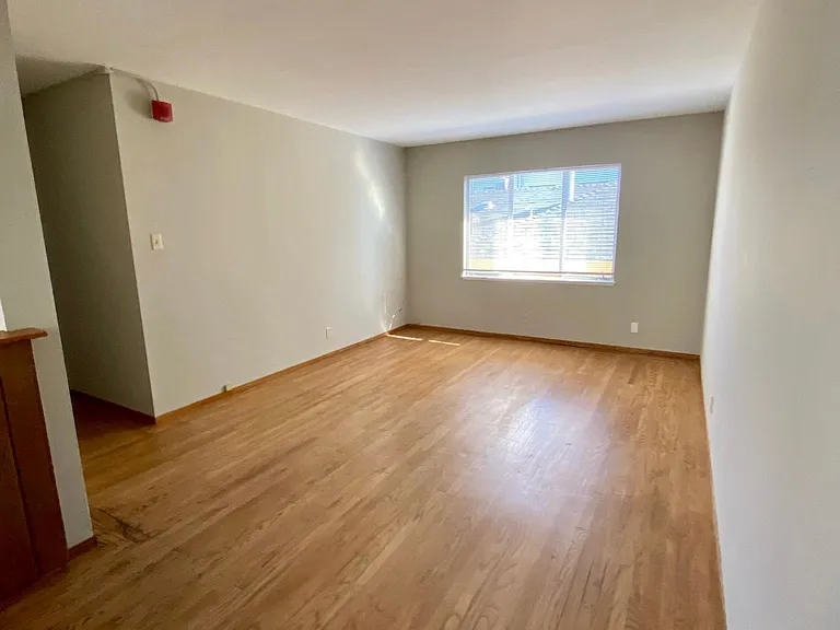 328 Hanover Ave #17 — Photo 4