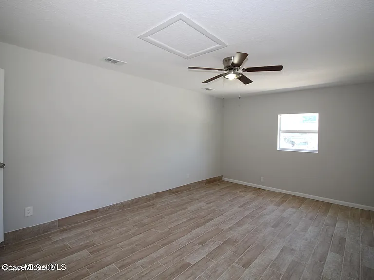 75 Rivercliff Ln — Photo 16