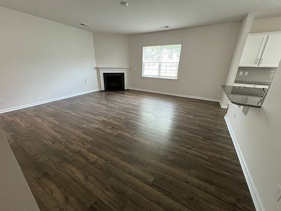 3rd image of 2020 Navarro Rd