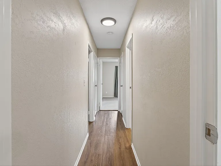 4202 Indian Creek Ct — Photo 26