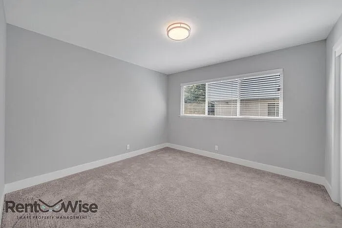 1600 5th Ave #2 — Photo 15