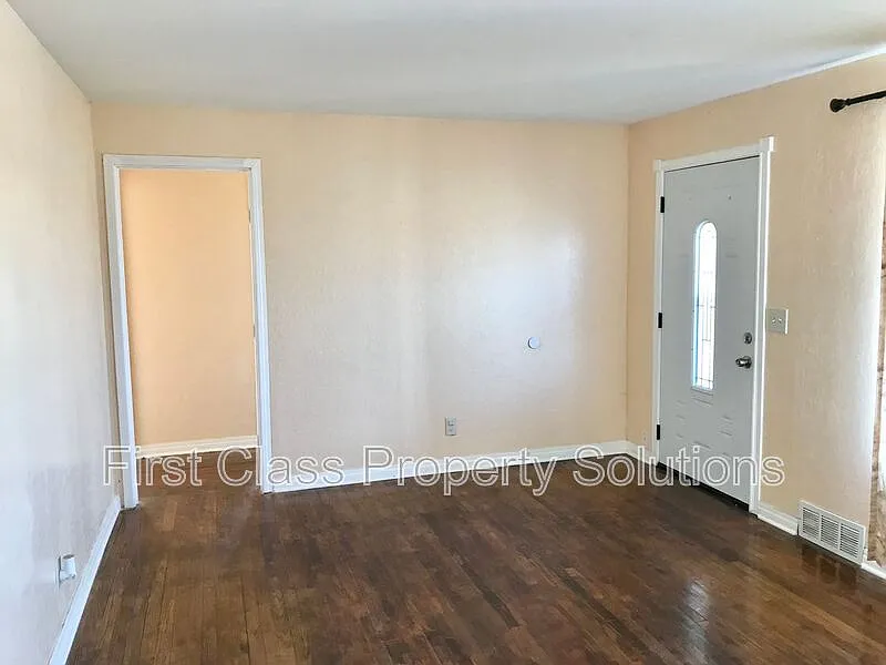 2 bed, 1.0 bath, 874 sqft, $1,025 — Photo 4