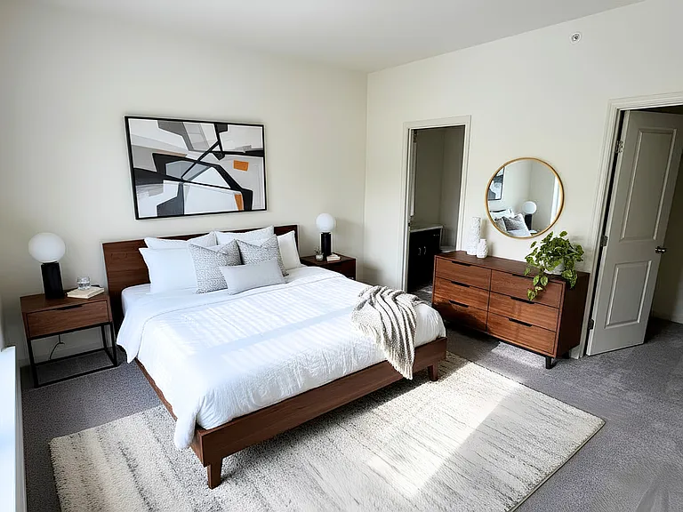 Holly Tree Apartments — Photo 22