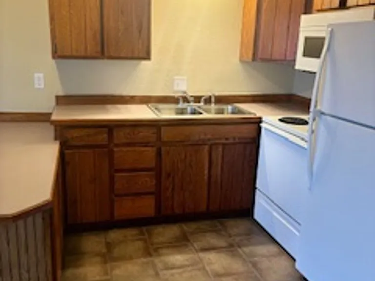 1736 Hitching Post Ln — Photo 21