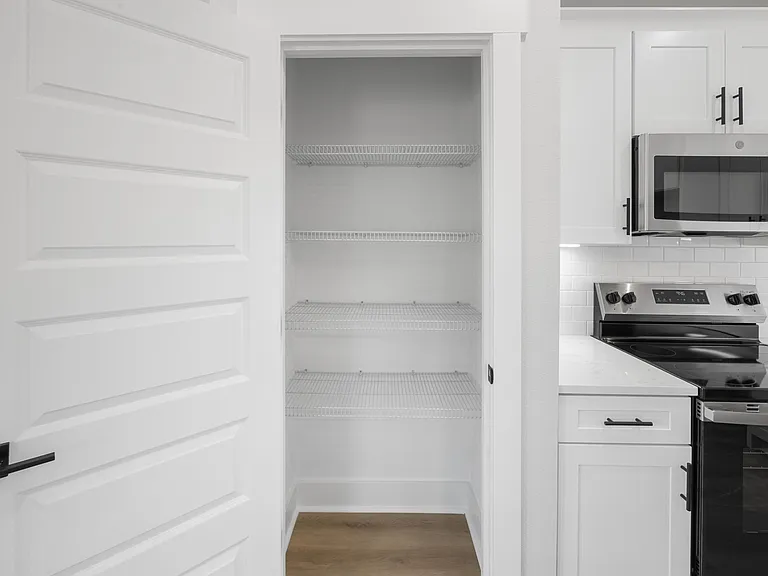 710 Dale Pl #3 — Photo 13