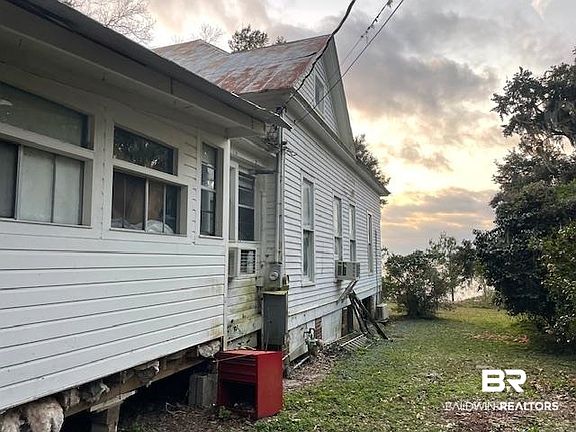 4th image of 1301 Lovette Ln