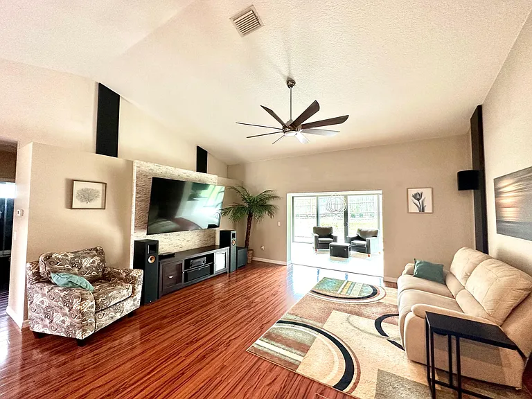 2227 Misty Ct — Photo 13