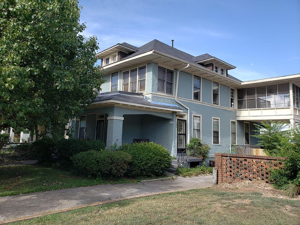 1st image of 190 S Barksdale St