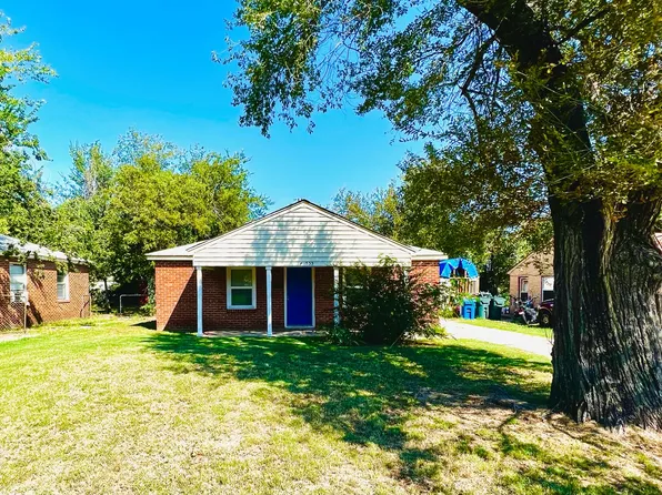 533 E Douglas Dr, Midwest City, OK 73110
