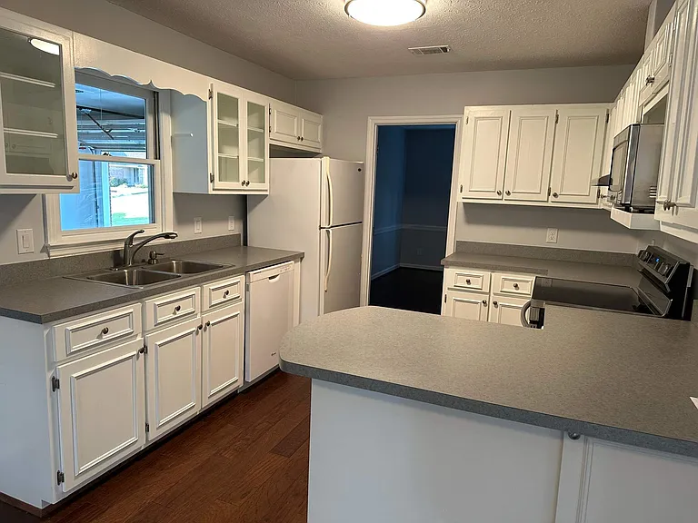 1525 Buk Ct — Photo 7