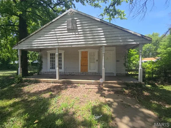 11825 Larimore Rd, Saint Louis, MO 63138