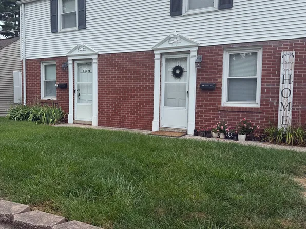 1112 McKinley Blvd #B, Alton, IL 62002