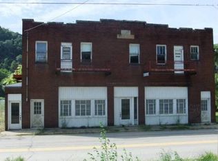 712 N Warren Ave, Apollo, PA 15613