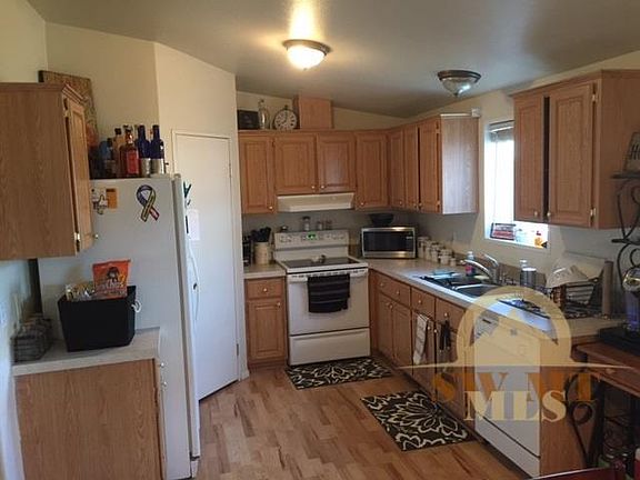 3rd image of 489 Red Oak Dr