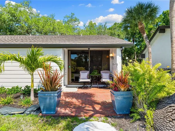 3563 Longmeadow #32, Sarasota, FL 34235