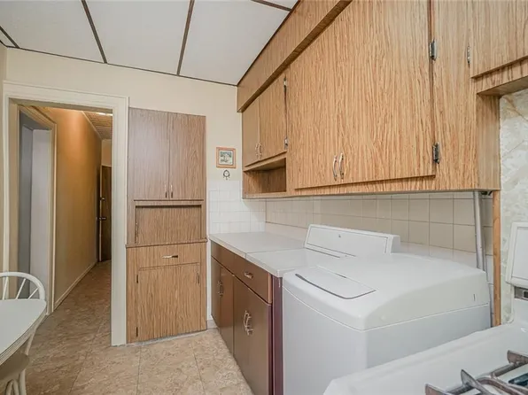 400 Lefferts Avenue image 13 of 40