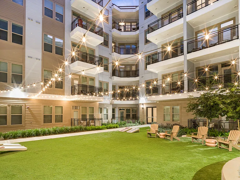 The Brighton Garden Oaks — Photo 19