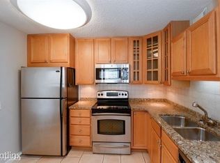 33 W Delaware Pl APT 13H, Chicago, IL